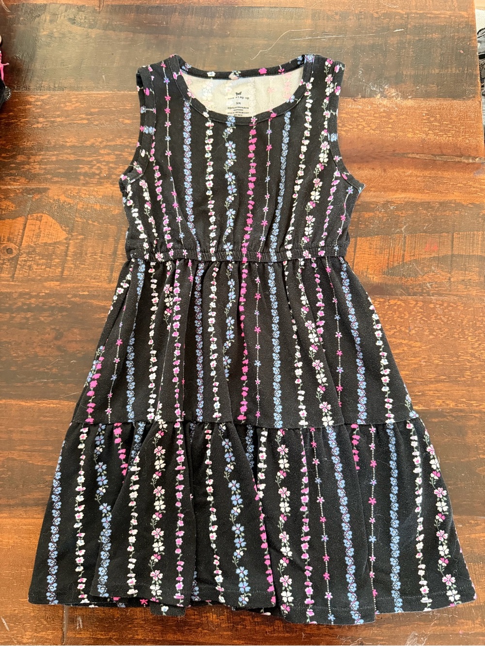 👚CLOSET CLEAN OUT SALE👖 Girls' Floral Stripe Sleeveless Dress 4T
